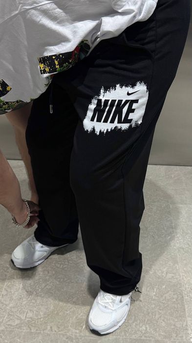Pantaloni Nike negri