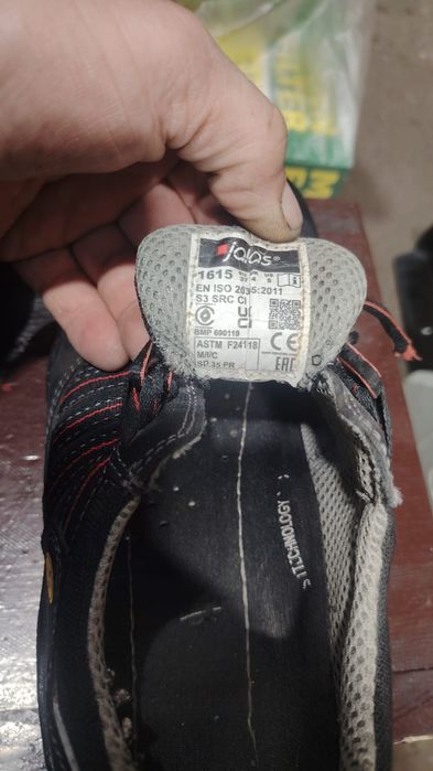 Pantofi de lucru  37