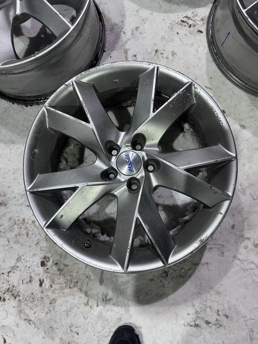 продам диск Р18 5*112