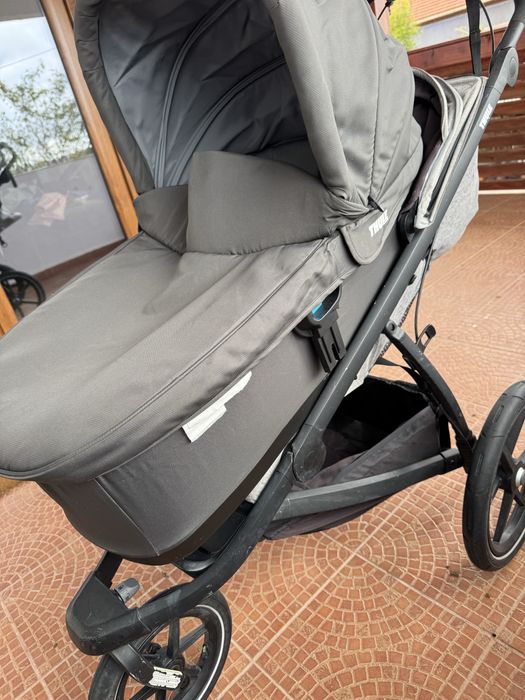 Carucior Thule Urban Glide 2 cu landou Thule Bassinet