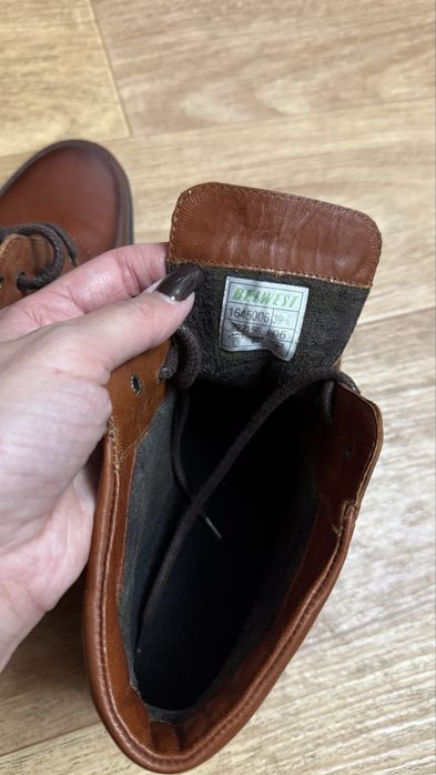 Новые кожанные ботинки