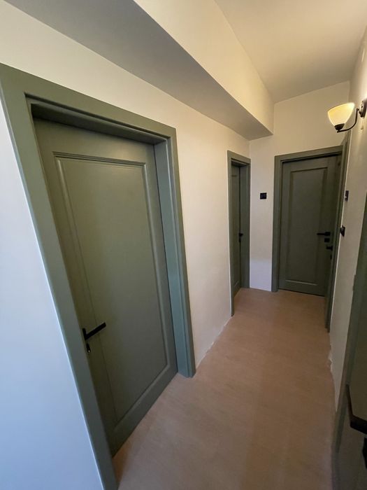 Scări si elemente din lemn masiv la comanda, reconditionari