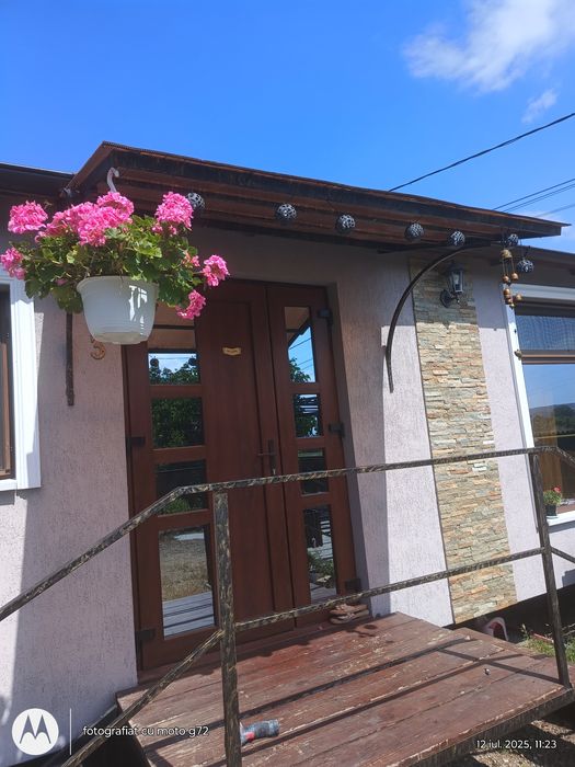 Copertină pentru ușa