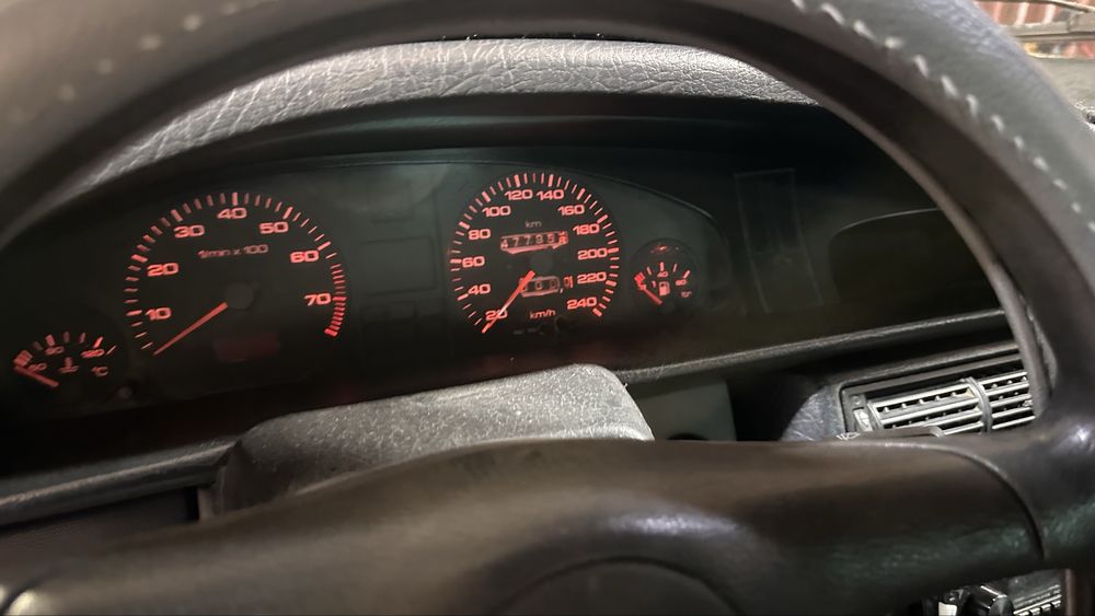 Продам Audi 100 C4