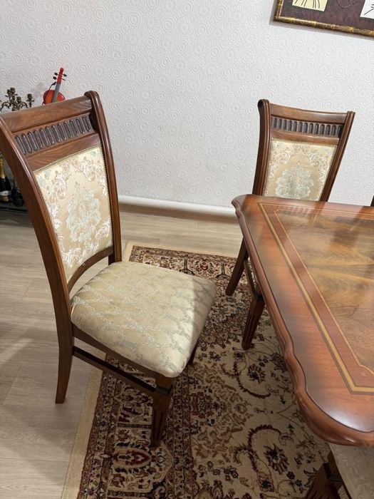 Комплект стол и 12 стульев