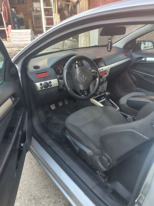 Vând Opel Astra h gtc 2007