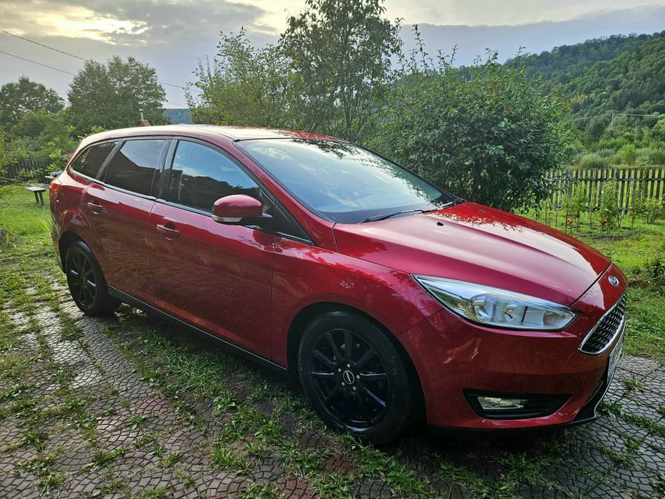 Vand Ford Focus  Perfecta stare de functionare  1,5 l  diesel  4700 euro  Negociabil