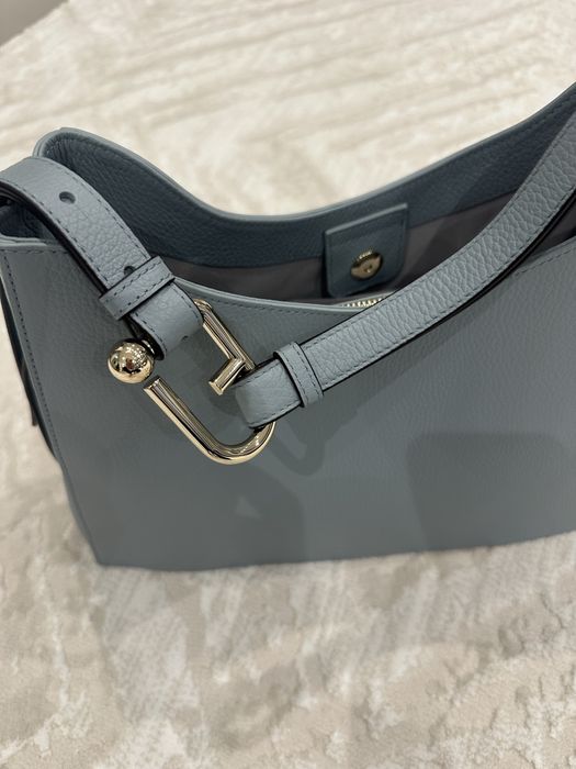 Чисто нова чанта Фурла от естествена кожа в цвят синьо сиво