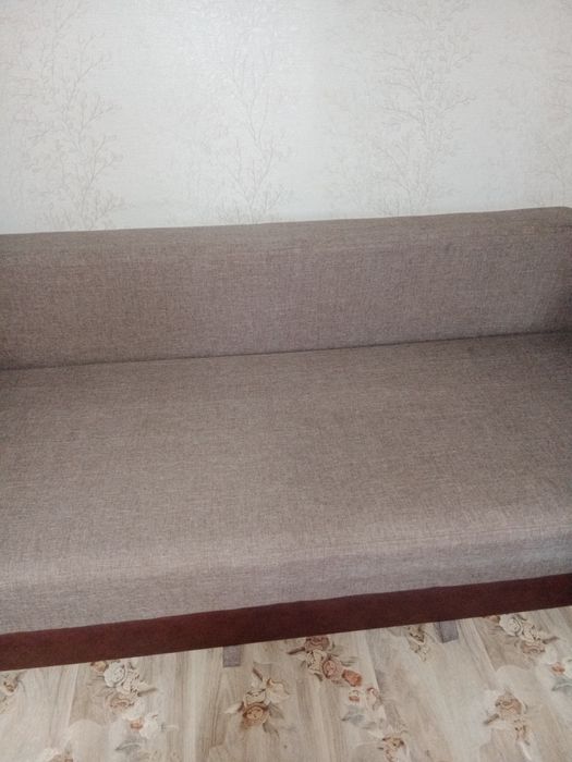 Продам диван,в хорошем состоянии.