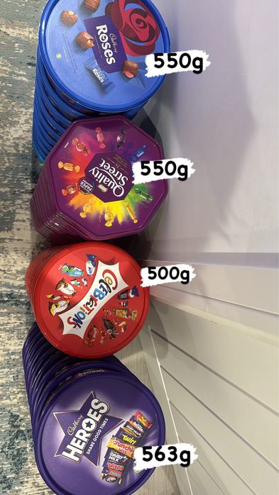 Cutii de ciocolata diferite sortimente