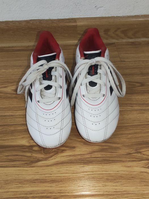Ghete fotbal cu crampoane  Adidas copii m 31