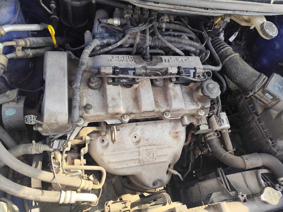 Mazda Premacy 1.8 - 101к.с - 2004г. на части