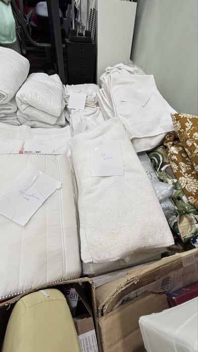 Килими, одеала, завивки, кърпи