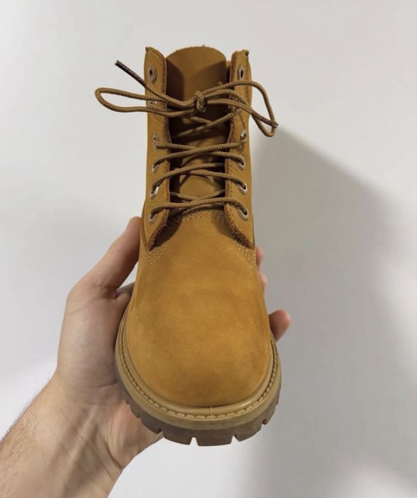 Bocanci Timberland Marime 36