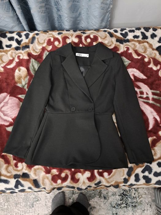 Пиджак ZARA новый