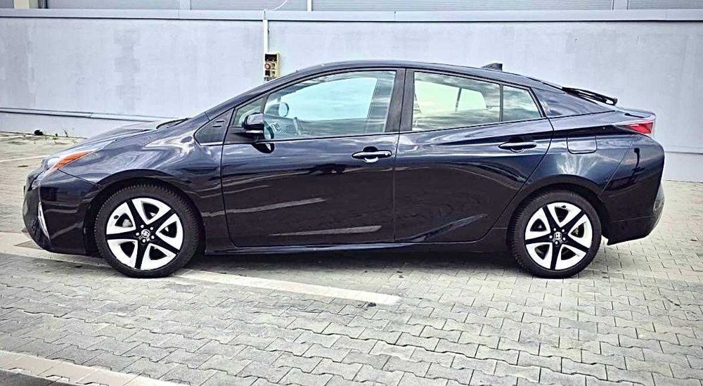 Toyota Prius Gen 4 (2016) – Baterie Hibrid Nouă (Schimbată Toyota 2026), CASCO 1 An, RCA 2027