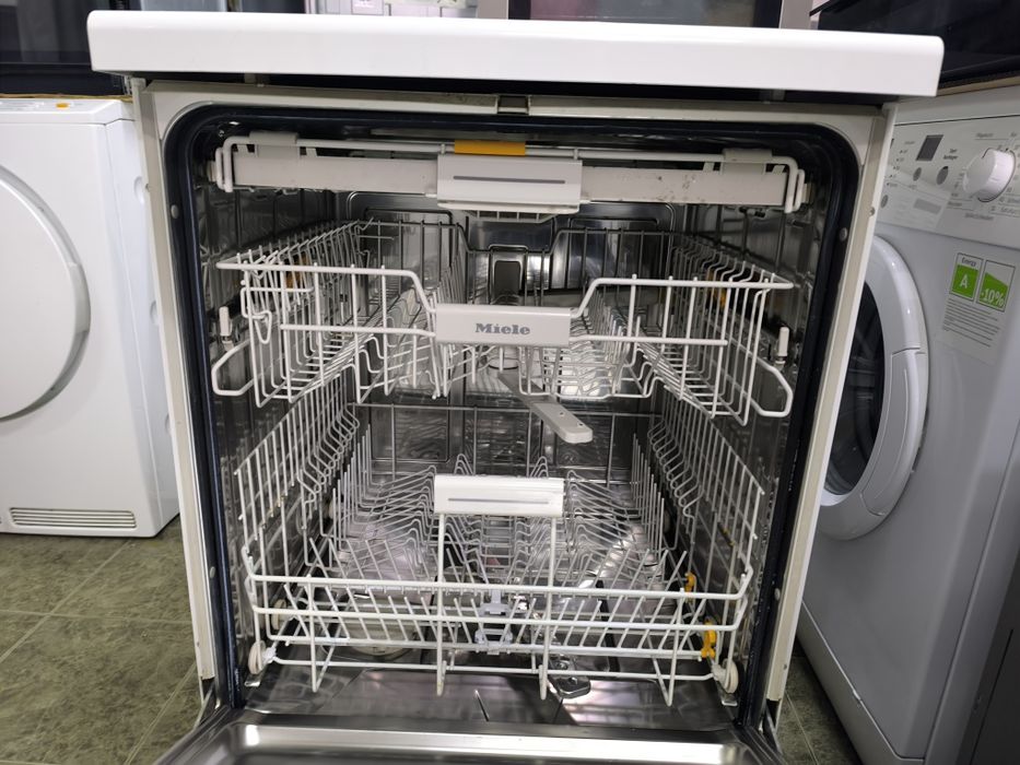 Съдомиялна Miele G 6300 SC - Свободностояща