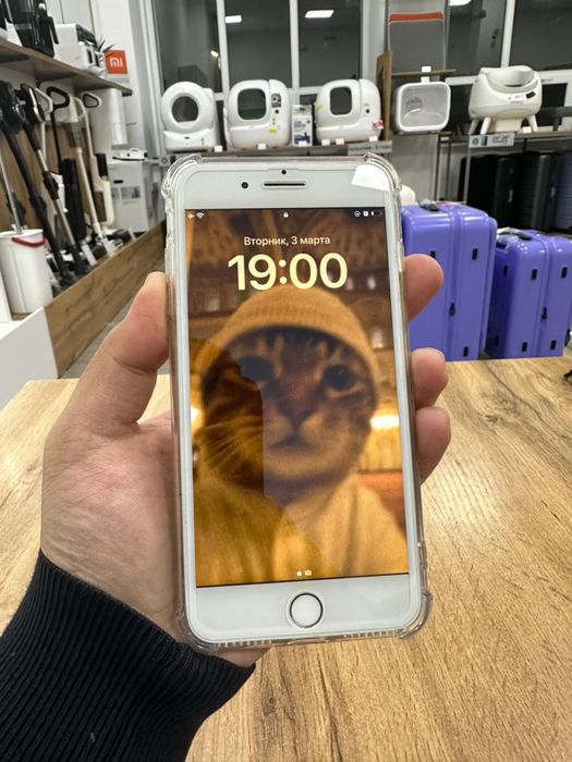 Продаётся Iphone 8 plus на 64 gb