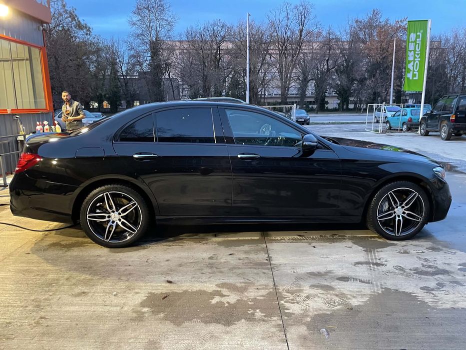 Mercedes AMG 19” джанти с чисто нови летни гуми