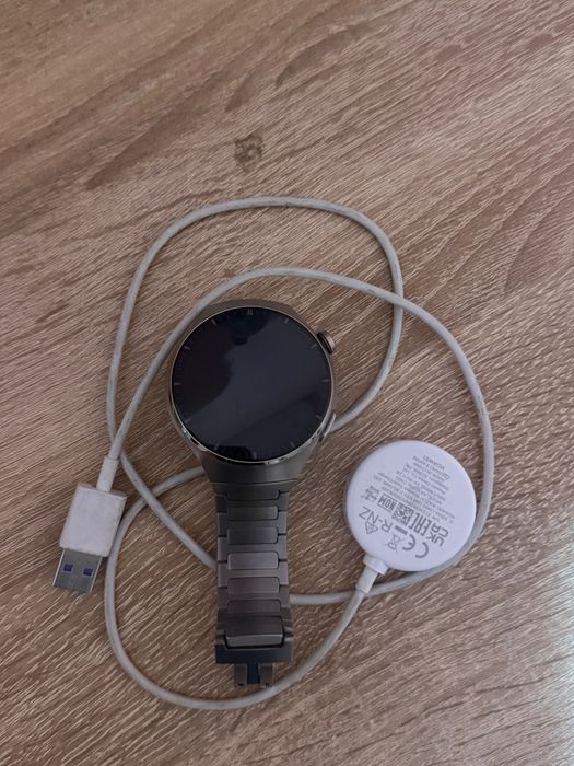 Huawei gt 4 pro като нов с зарядно