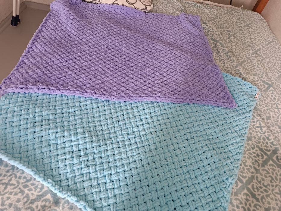 Продается детский плед вязаный
