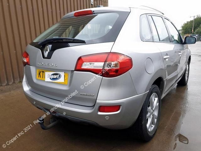 Dezmembrez Renault Koleos 2,0 DCI