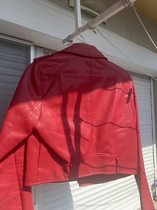 Дамско кожено яке Pull&Bear