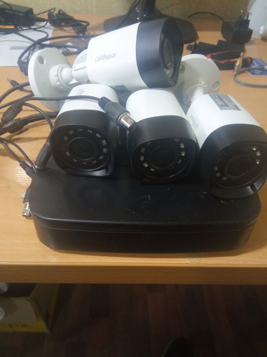 Гибридный AHD/IP видеорегистратор 4 канала