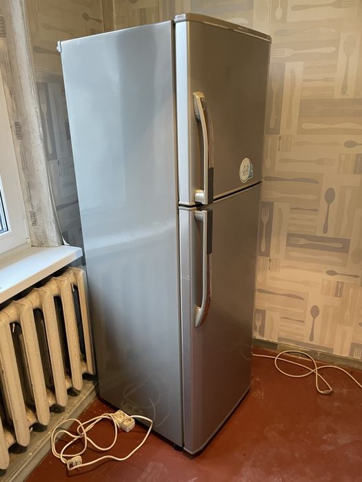 Холодильник LG б/у