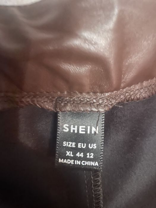 Продавам къси панталони