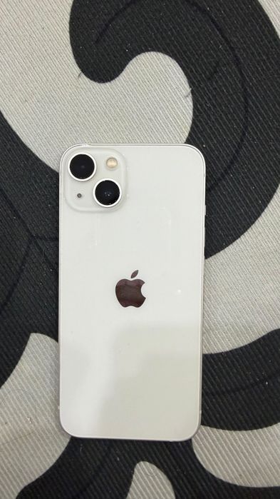 продам Iphone 13