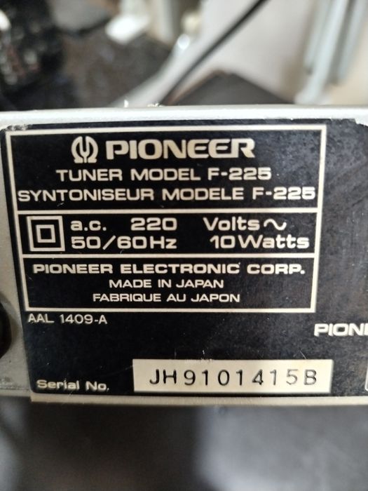 Tuner digital stereo Pioneer F-225