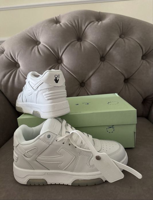 Off White Out of Office PREMIUM