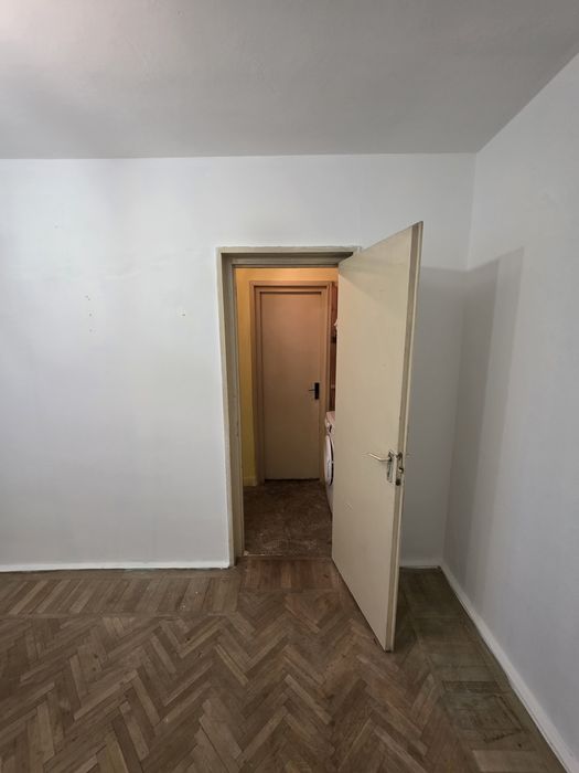 Vând apartament cu 2 camere sector 3 Titan, metrou Titan