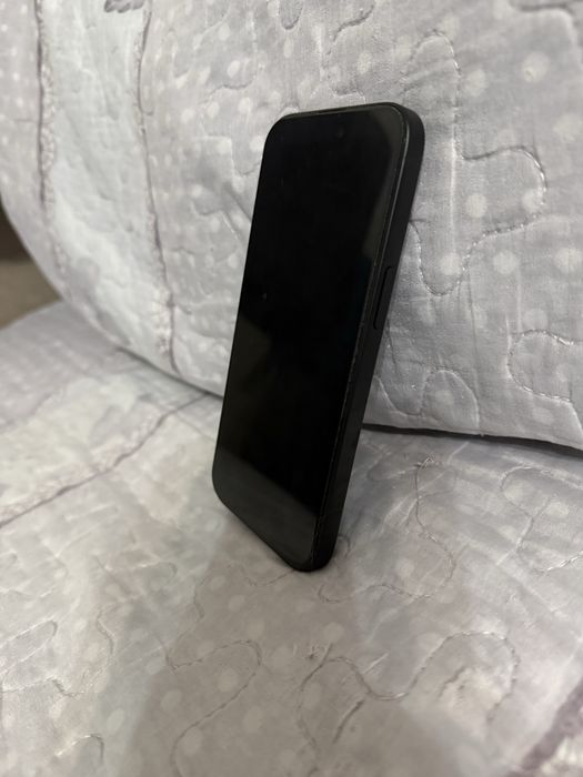 Продам Iphone 15