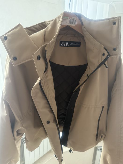 Куртка осенняя бежевая Zara