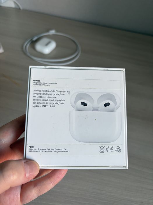 Apple Airpods 3 оригинал
