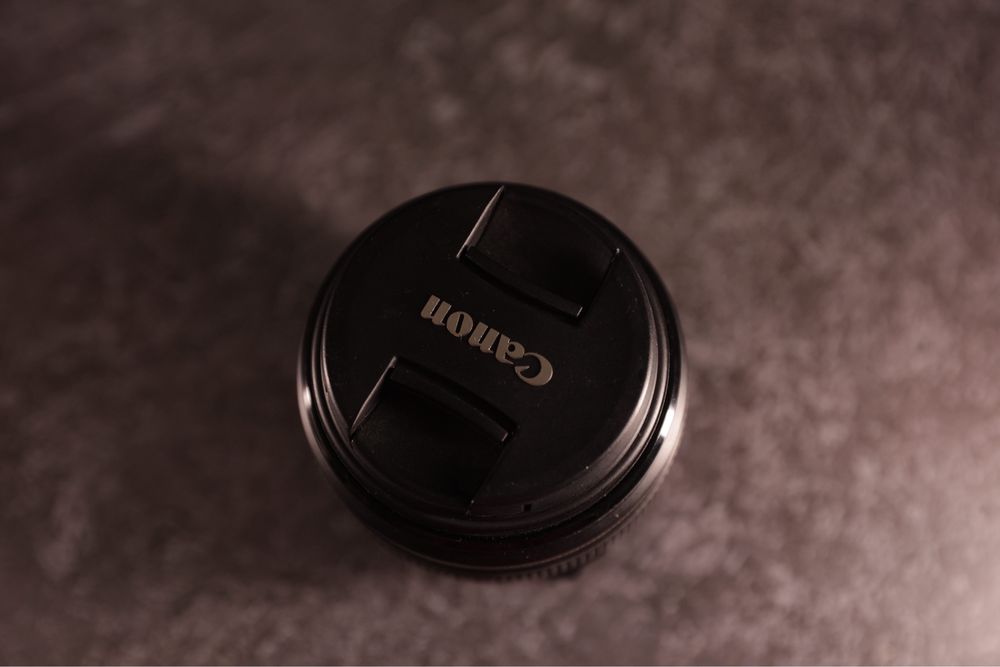 Canon ef 85 mm 1.8