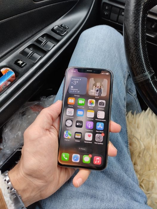 Продам айфон 11про