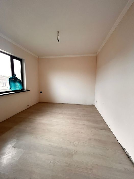 Продаётся двухэтажный дом за городом