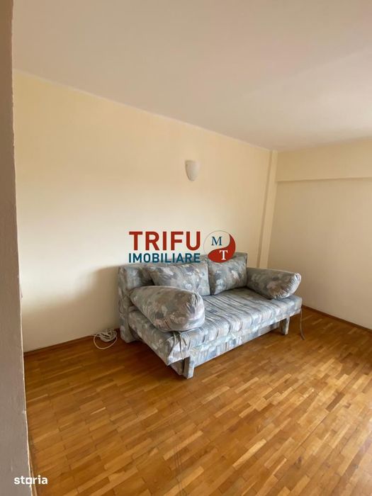 Apartament 4 camere cu scara interioara de vanzare zona Centru — fotografia 3
