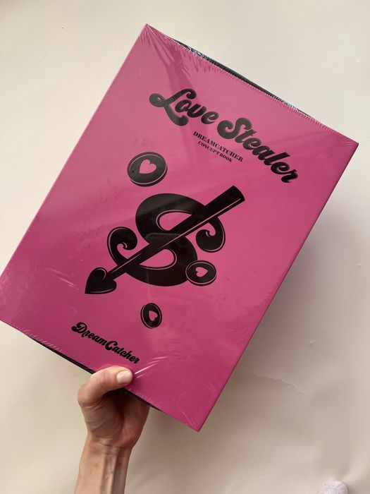 DREAMCATCHER - Concept Book: Love Stealer (Pink Ver.) - Sealed / Sigilat
