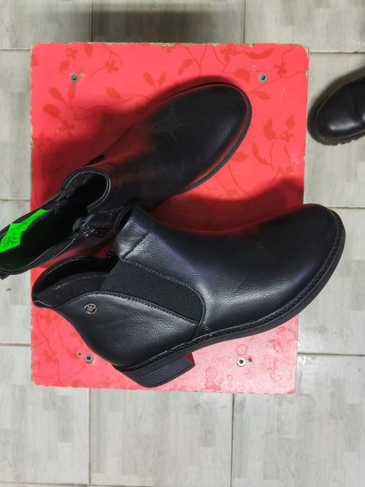 Продам женскую обувь