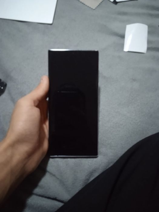 Самсунг S22 ультра