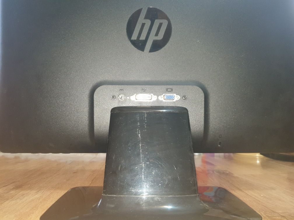 Monitor Led HP Model Hp2011x LV876AA Alimentare 12V / 220V Iasi • OLX.ro