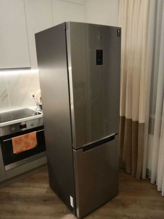 Холодильник Samsung R33a