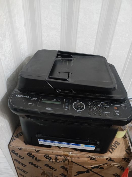 Продам МФУ Samsung SCX-4623F