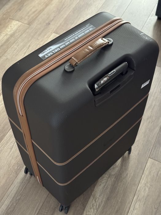 Продаю чемодан DELSEY Paris, 30 дюймов