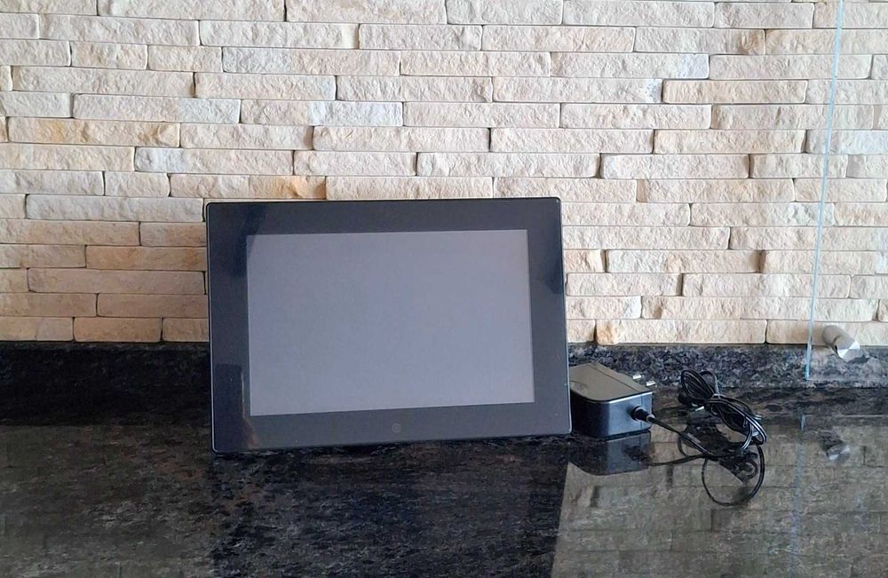 Дигитална фоторамка Braun DigiFrame 1093, 10.1", 8GB, Черен