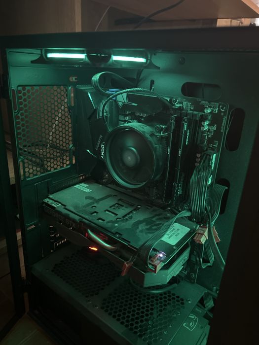 Vand Pc ca sa scap de el